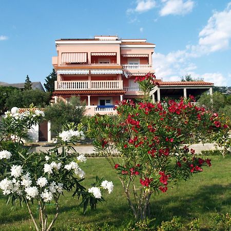 Barbat na Rabu Apartments Banic מראה חיצוני תמונה