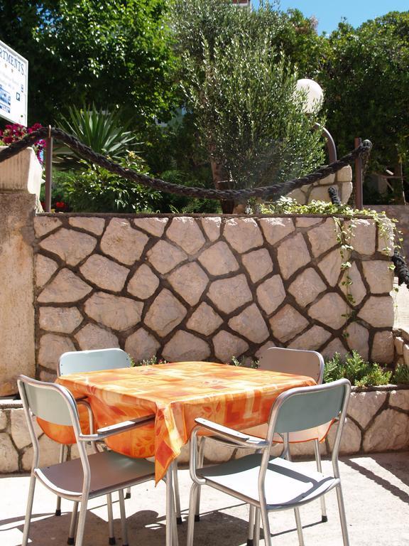 Barbat na Rabu Apartments Banic מראה חיצוני תמונה