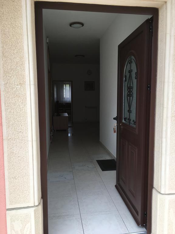 Barbat na Rabu Apartments Banic מראה חיצוני תמונה