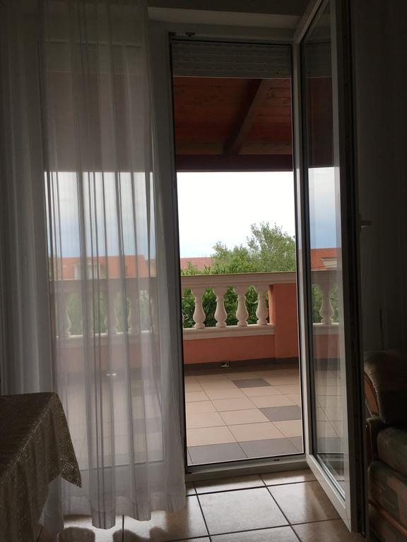 Barbat na Rabu Apartments Banic מראה חיצוני תמונה
