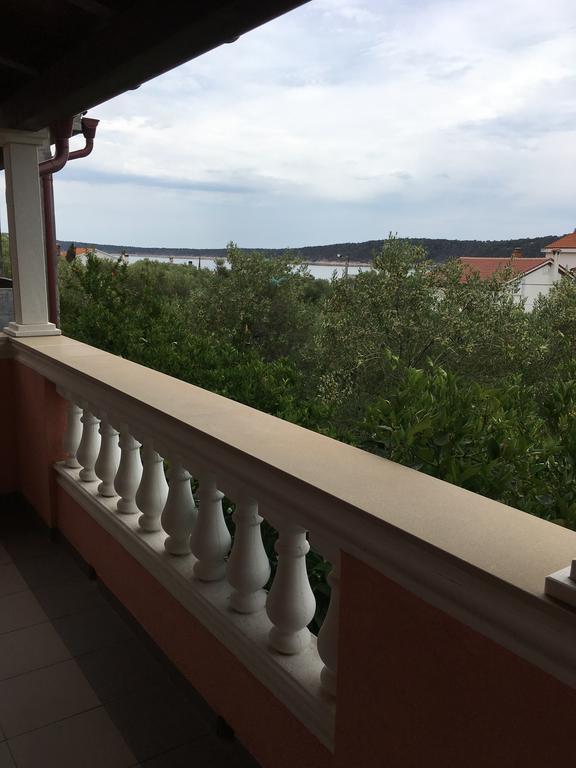Barbat na Rabu Apartments Banic מראה חיצוני תמונה